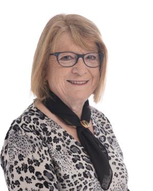 24. Martine Luzzi.jpg